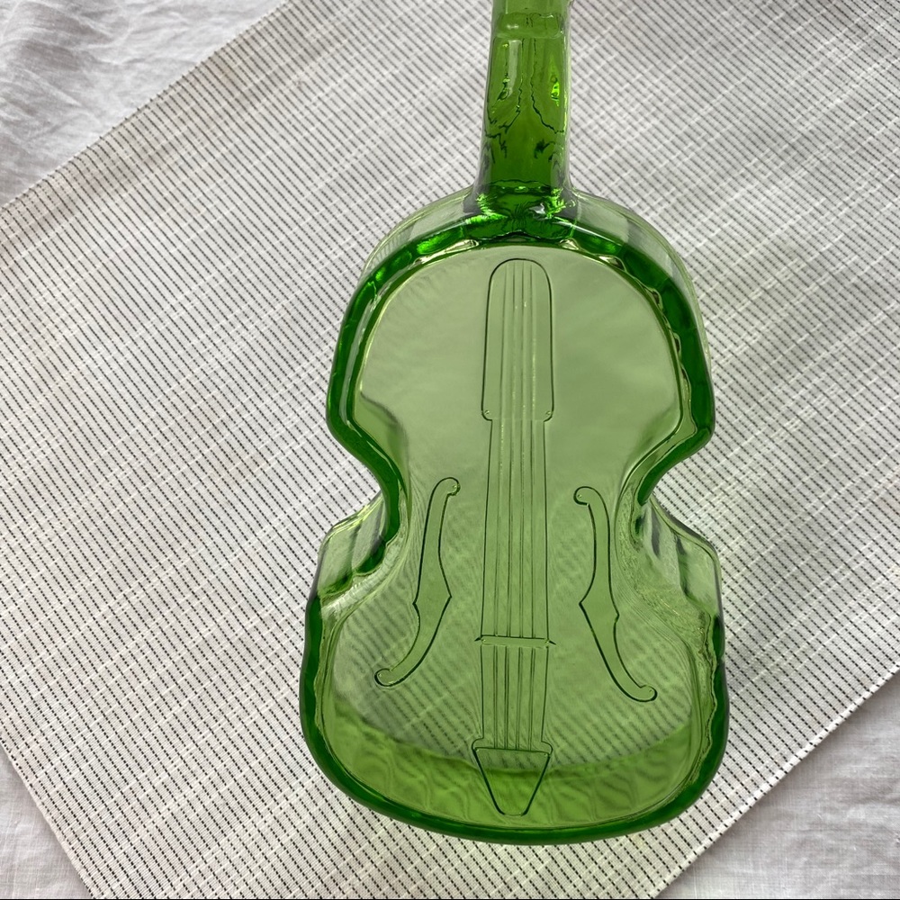 *NOT FOR SALE*  Dell Green Glass Violin Dish